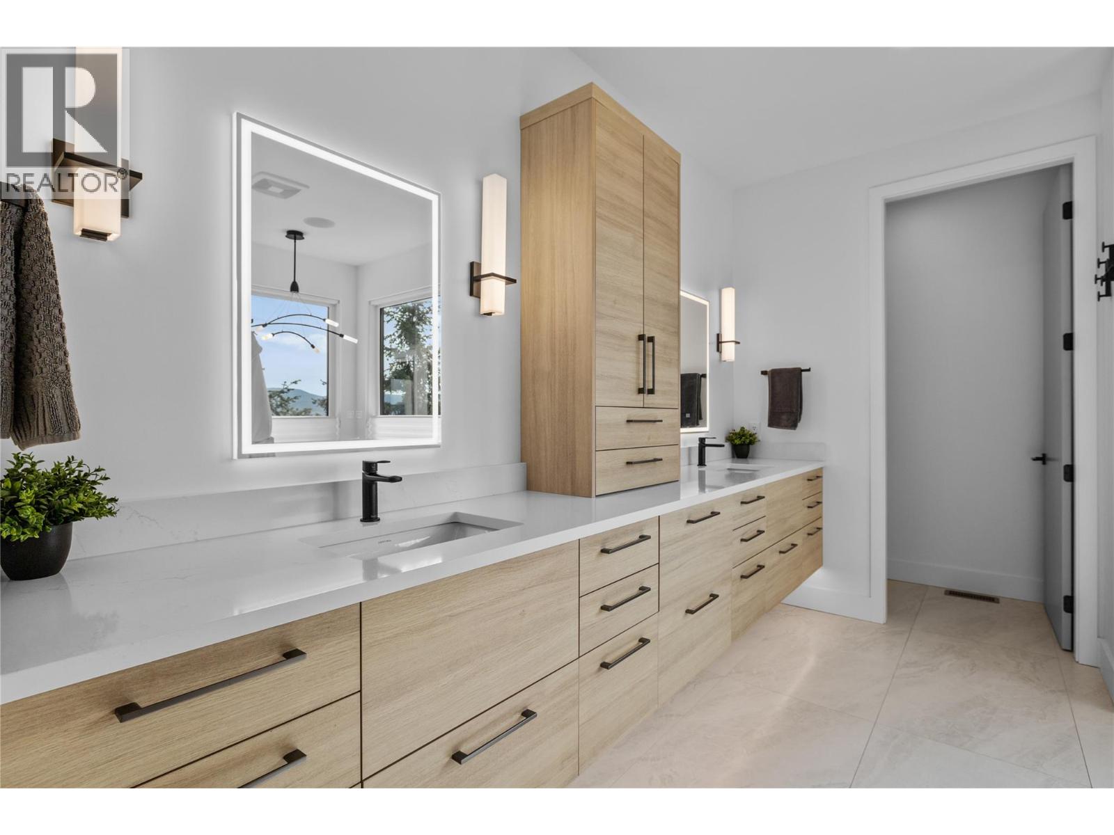392 Stellar Drive, Kelowna, British Columbia  V1W 4K4 - Photo 36 - 10374808