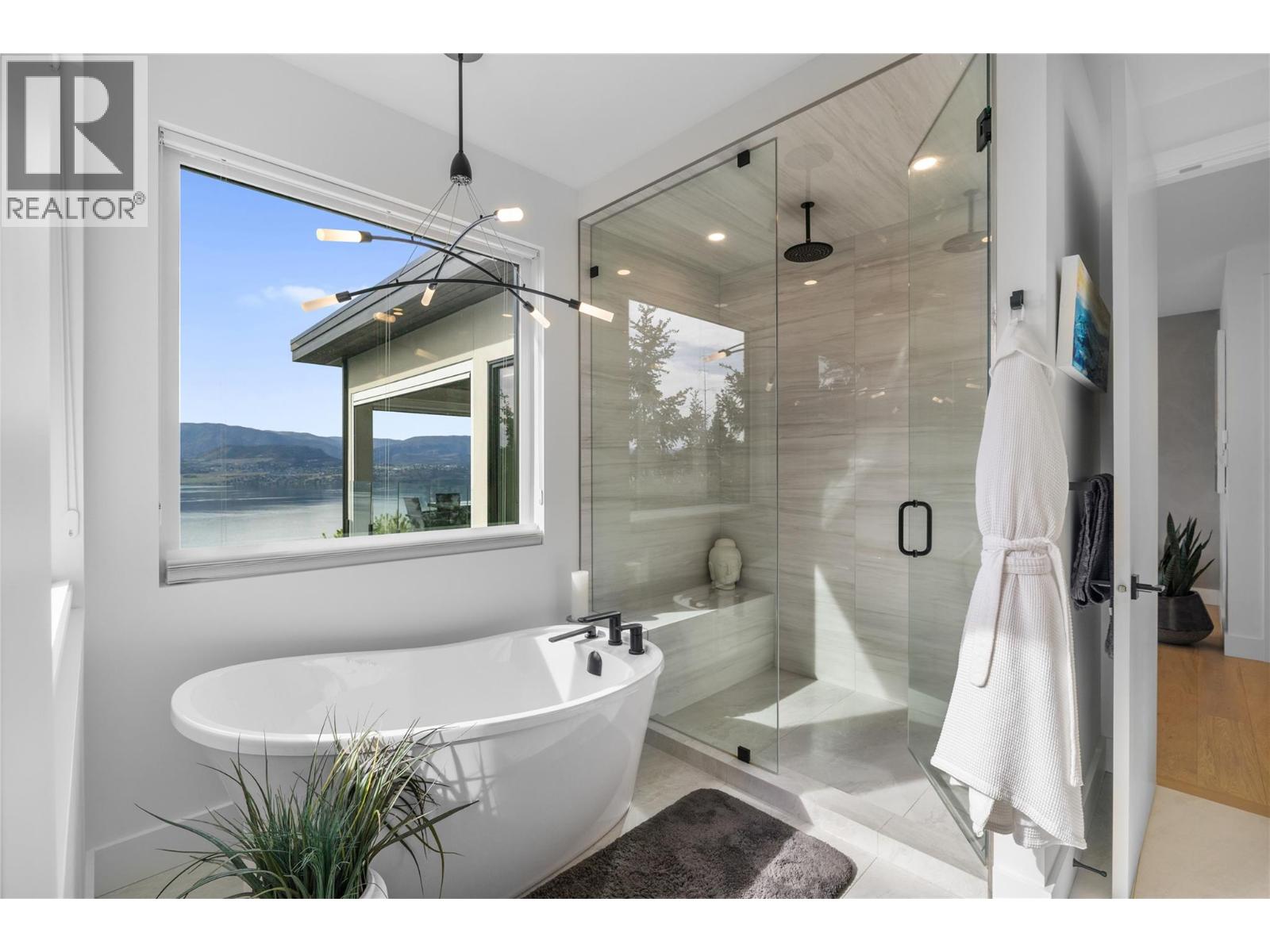 392 Stellar Drive, Kelowna, British Columbia  V1W 4K4 - Photo 38 - 10374808
