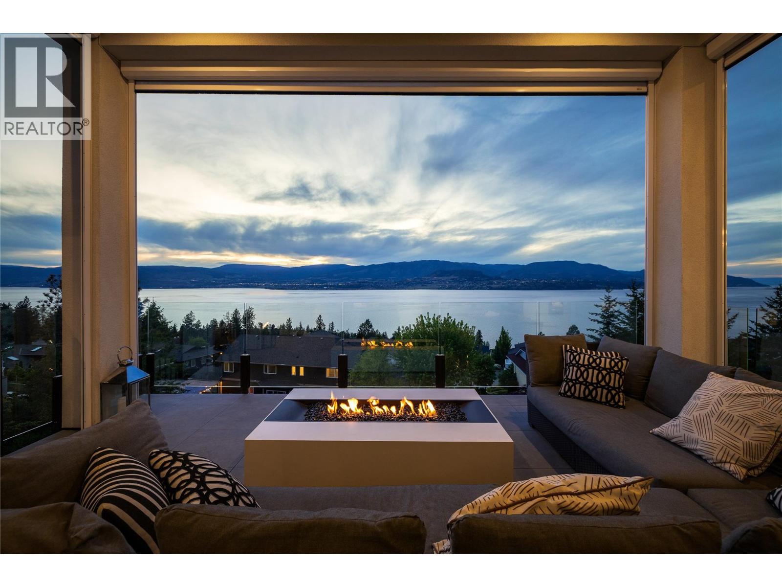 392 Stellar Drive, Kelowna, British Columbia  V1W 4K4 - Photo 5 - 10374808