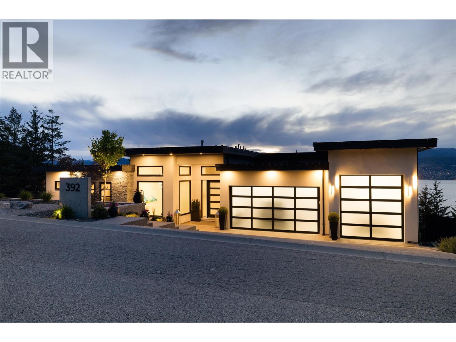392 Stellar Drive, Kelowna, British Columbia  V1W 4K4 - Photo 6 - 10374808