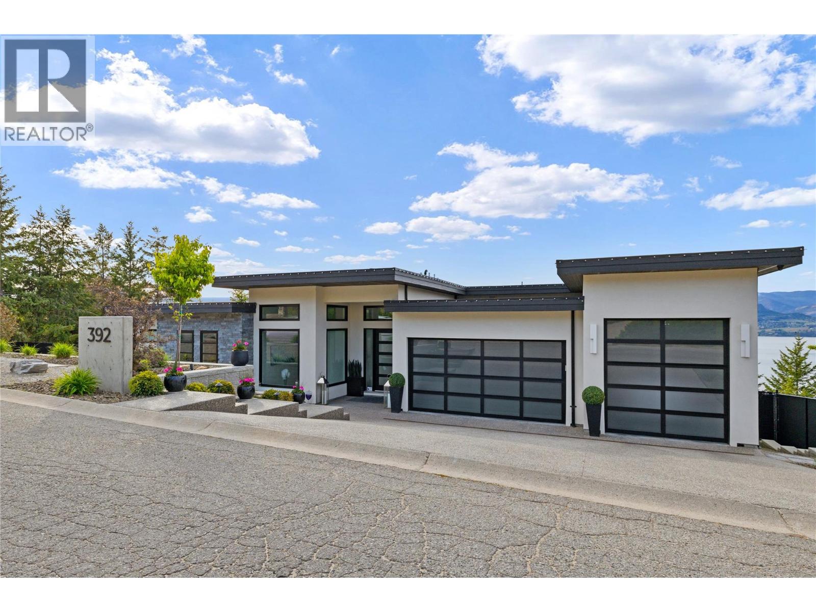 392 Stellar Drive, Kelowna, British Columbia  V1W 4K4 - Photo 8 - 10374808