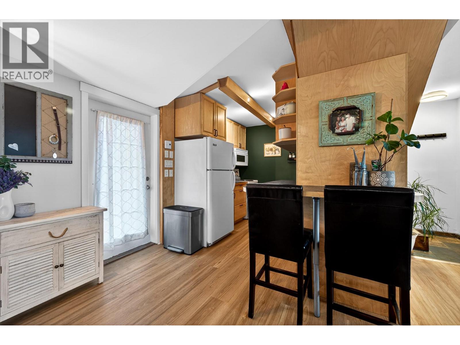 870 Mcqueen Drive Unit# 114, Kamloops, British Columbia  V2B 7X9 - Photo 2 - 10374801