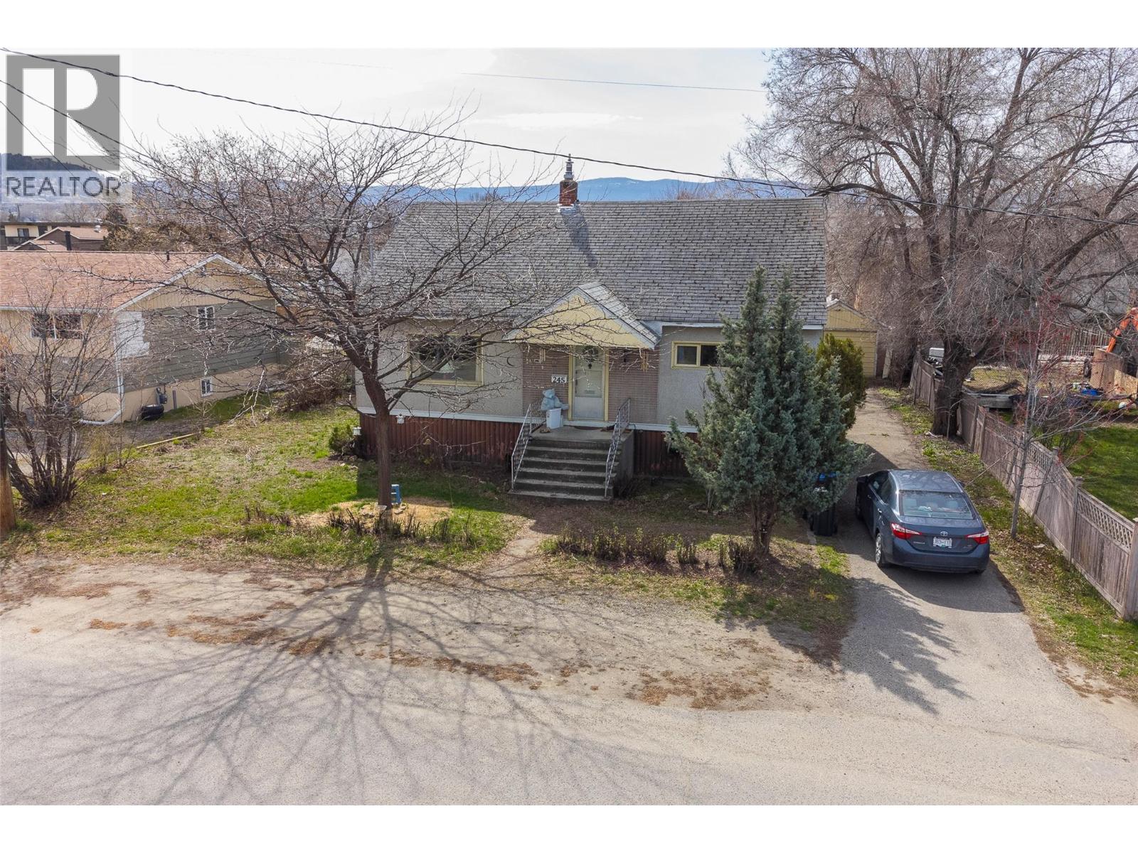 245 Ponto Road, Kelowna, British Columbia  V1X 2G2 - Photo 2 - 10372144