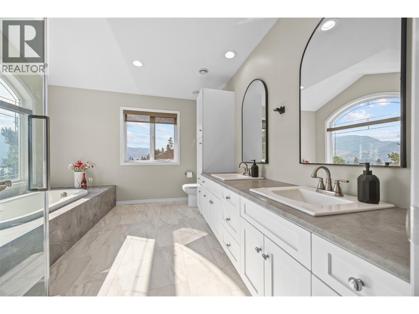 240 Heritage Boulevard, Okanagan Falls, British Columbia  V0H 1R3 - Photo 26 - 10374869