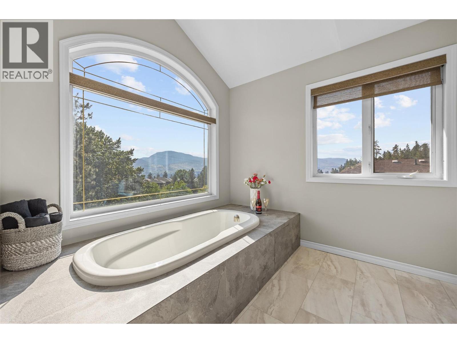 240 Heritage Boulevard, Okanagan Falls, British Columbia  V0H 1R3 - Photo 27 - 10374869