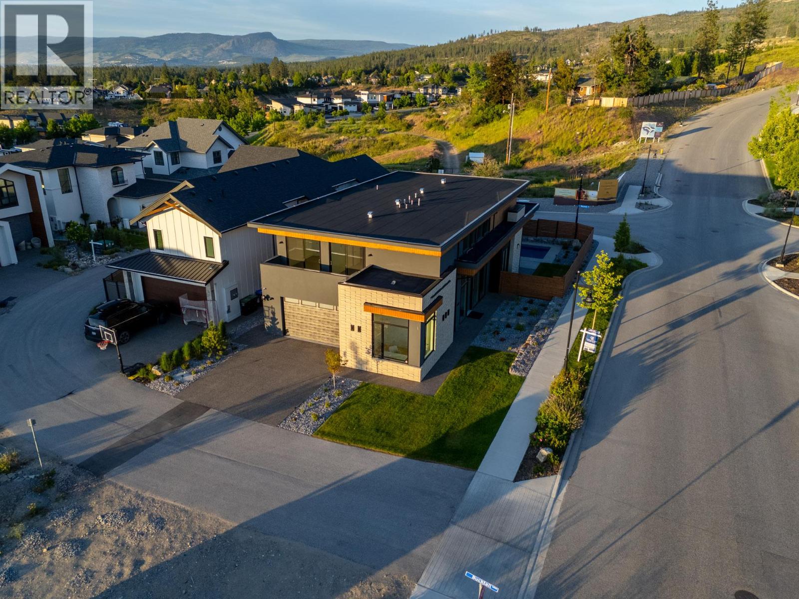 4983 Bucktail Lane, Kelowna, British Columbia  V1W 5L3 - Photo 39 - 10374825