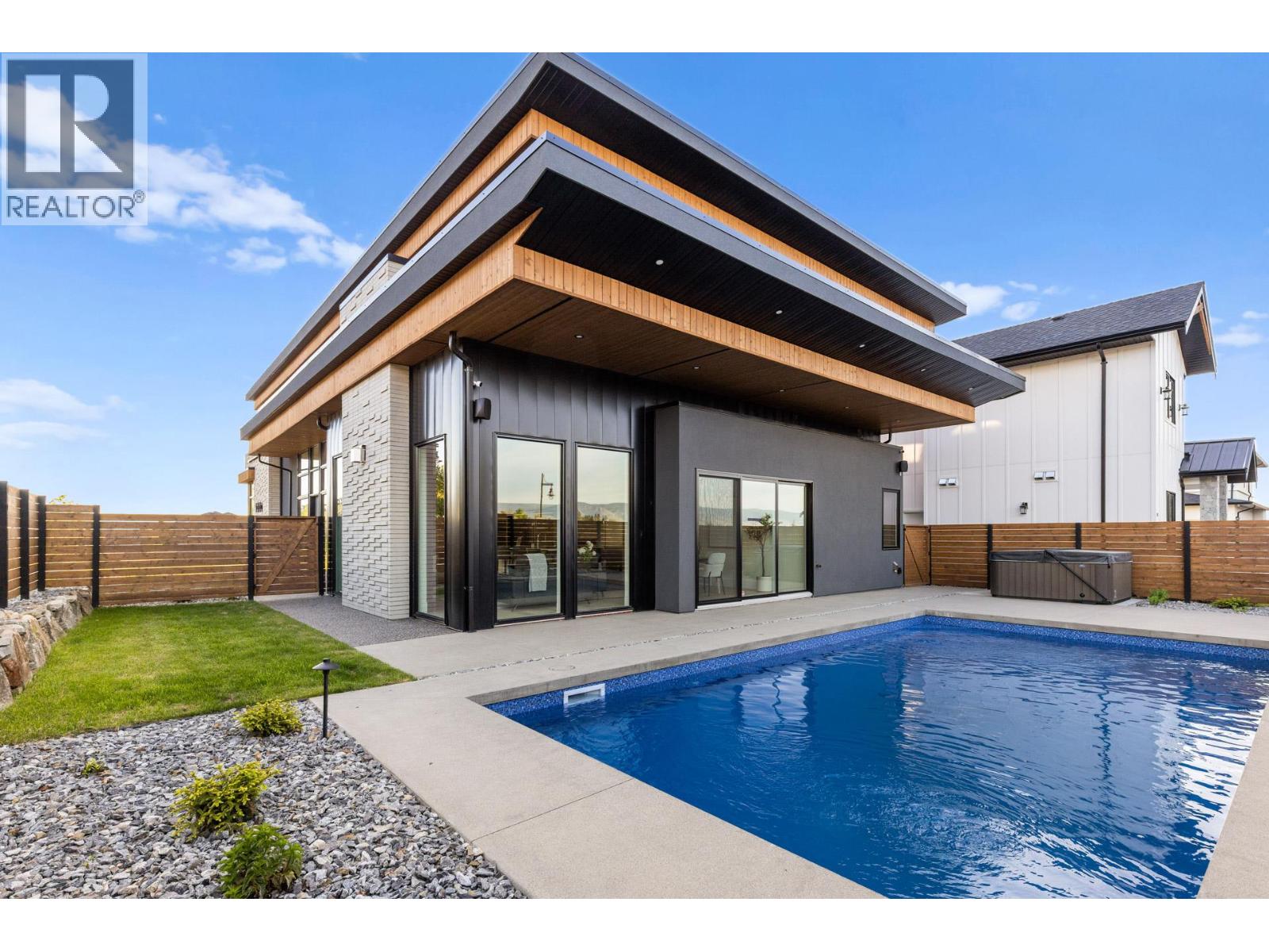 4983 Bucktail Lane, Kelowna, British Columbia  V1W 5L3 - Photo 41 - 10374825