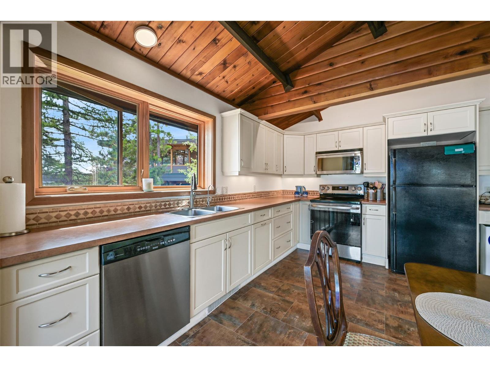 2384 Ruault Road, Invermere, British Columbia  V0A 1K4 - Photo 34 - 10374583