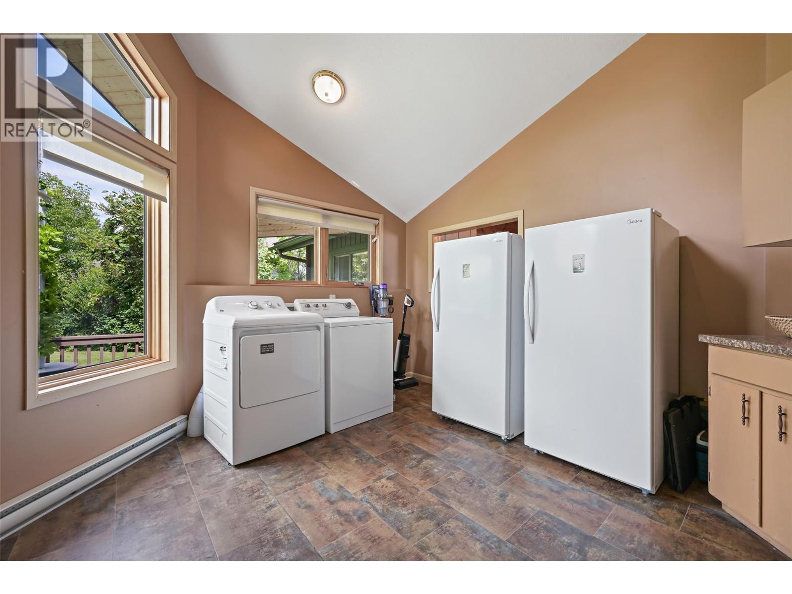2384 Ruault Road, Invermere, British Columbia  V0A 1K4 - Photo 36 - 10374583