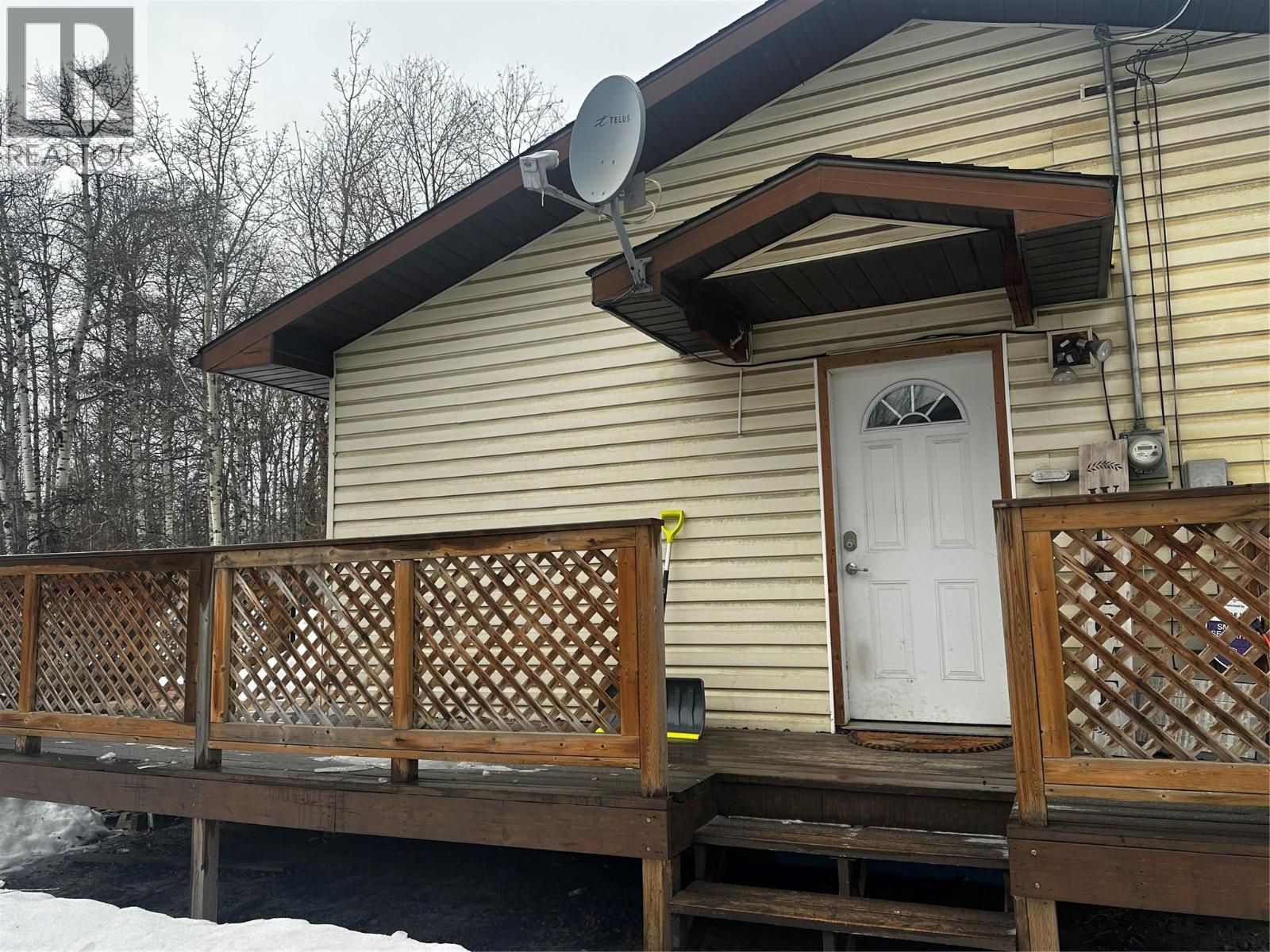 4557 Veterans Way, Chetwynd, British Columbia  V0C 1J0 - Photo 3 - 10374886