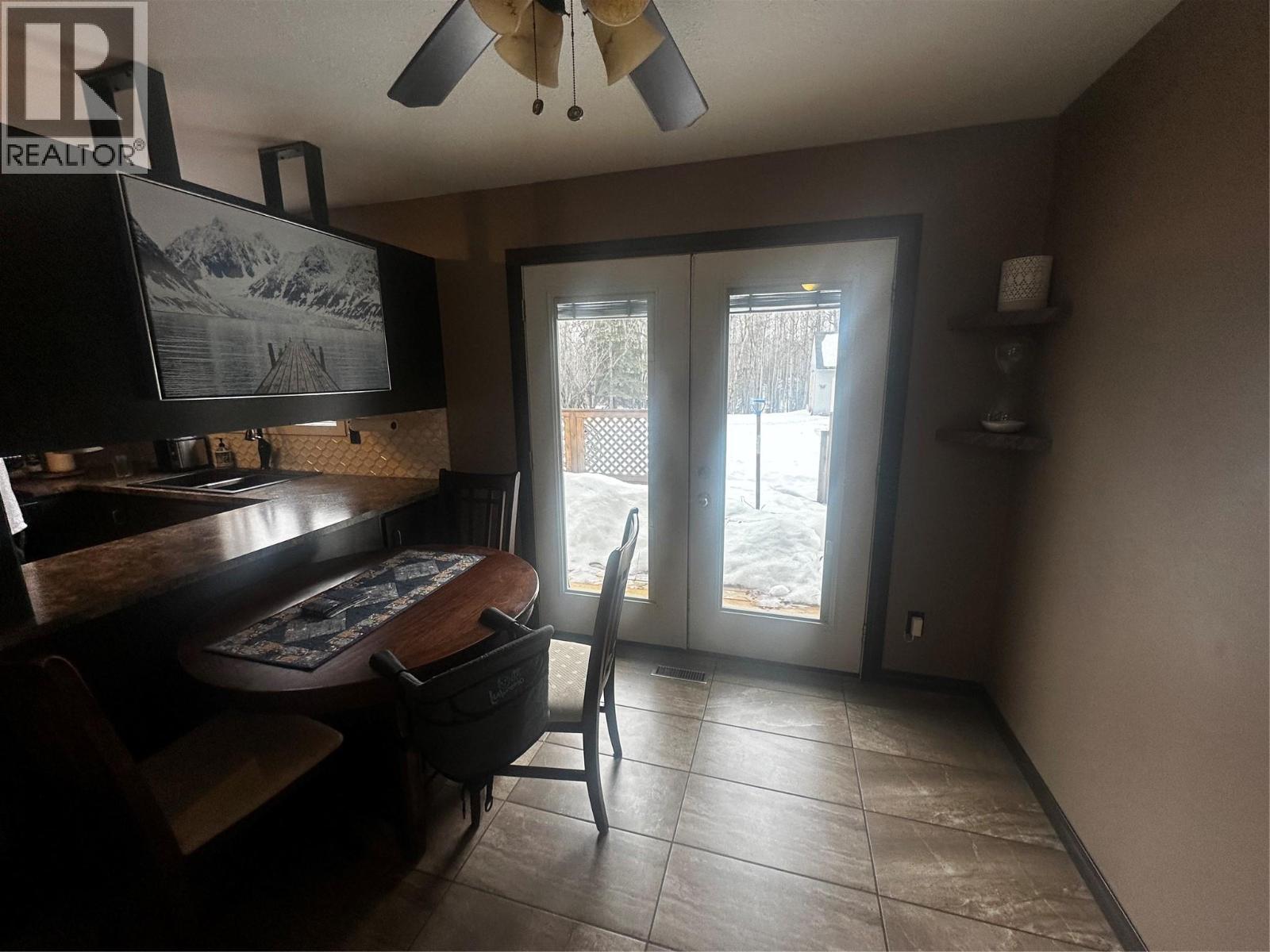 4557 Veterans Way, Chetwynd, British Columbia  V0C 1J0 - Photo 7 - 10374886