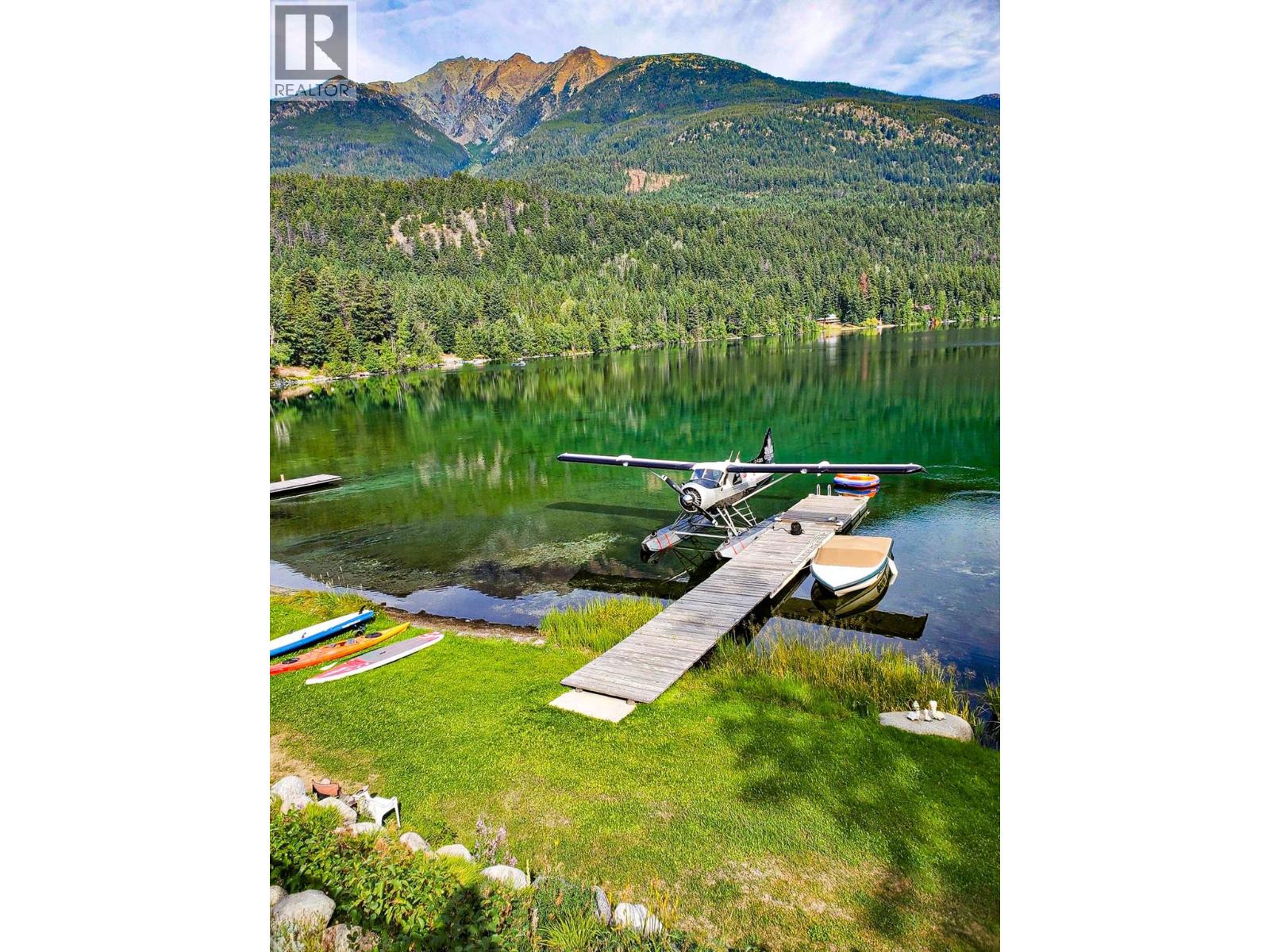 7068 Gun Lake West Road, Gold Bridge, British Columbia  V0K 1P0 - Photo 2 - 10374760