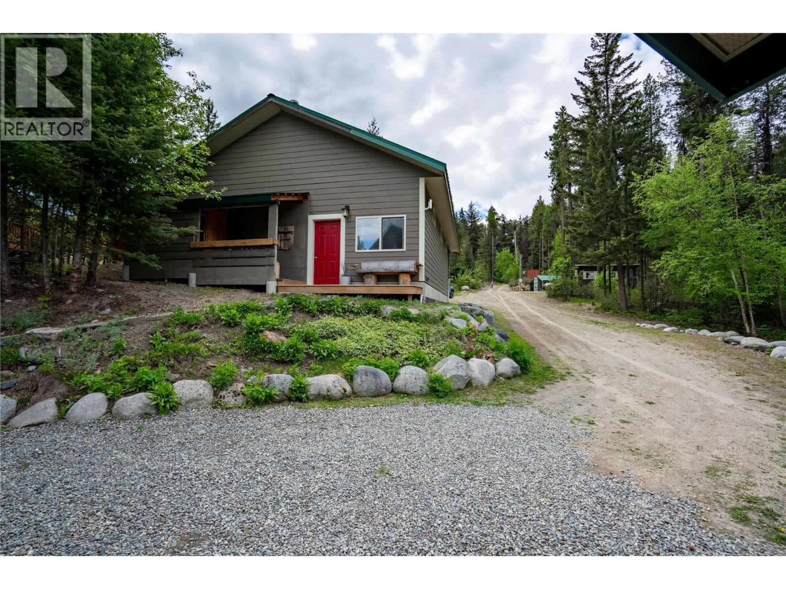 7068 Gun Lake West Road, Gold Bridge, British Columbia  V0K 1P0 - Photo 30 - 10374760
