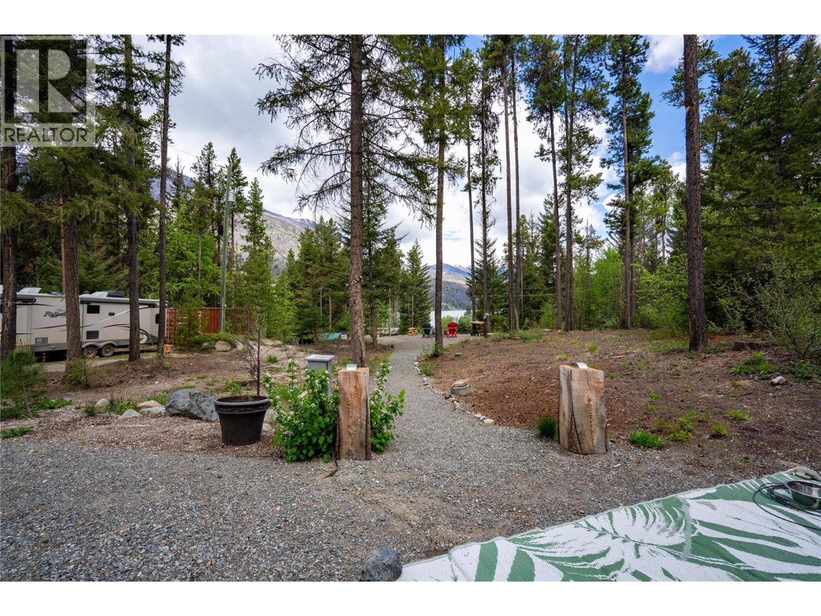 7068 Gun Lake West Road, Gold Bridge, British Columbia  V0K 1P0 - Photo 51 - 10374760