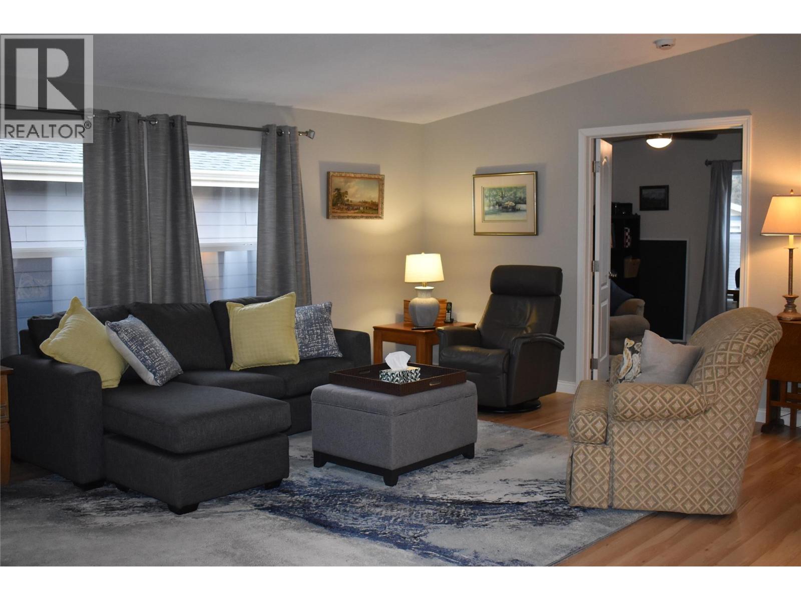 8300 Gallagher Lake Frontage Road Unit# 41, Oliver, British Columbia  V0H 1T2 - Photo 3 - 10374720