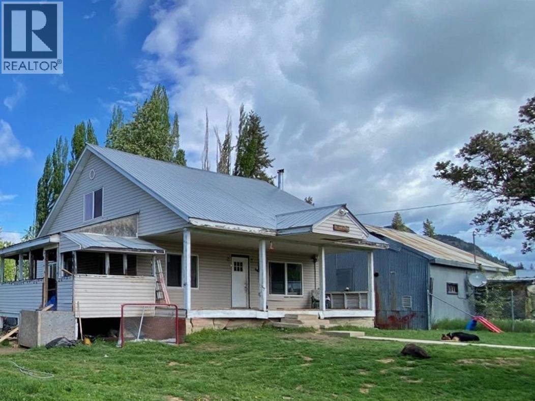 9857-9861 Church Street, Little Fort, British Columbia  V0E 2C0 - Photo 2 - 10374891