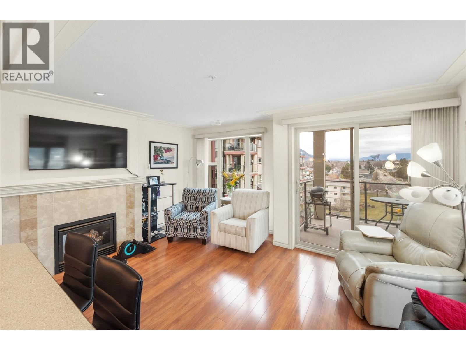 2125 Atkinson Street Unit# 702, Penticton, British Columbia  V2A 9E6 - Photo 4 - 10374852