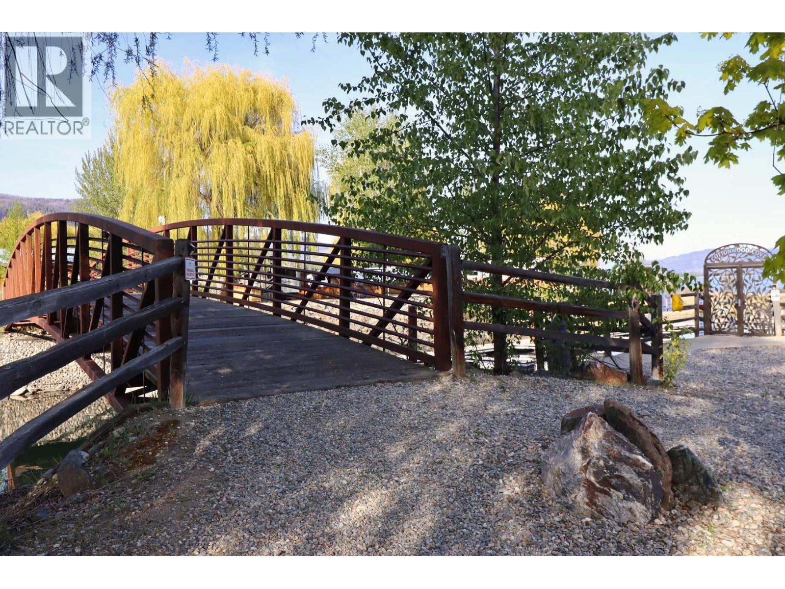 69 Cottonwood Drive, Lee Creek, British Columbia  V0E 1M1 - Photo 41 - 10374835