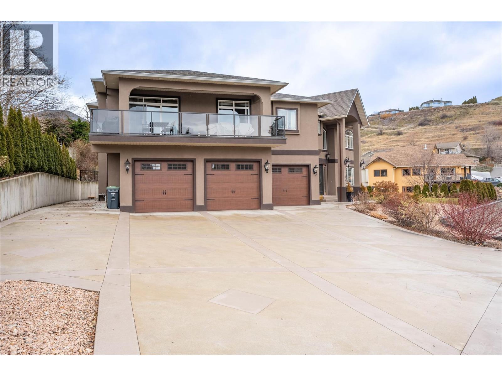 186 Jewel Place, Summerland, British Columbia  V0H 1Z4 - Photo 2 - 10374482