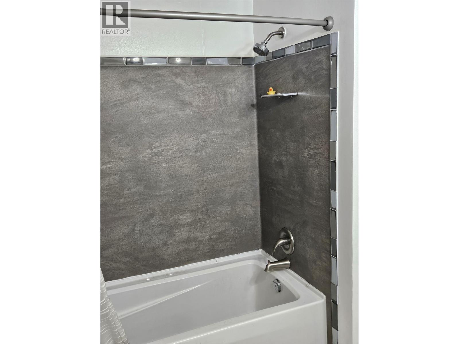 3999 Skaha Lake Road Unit# 27, Penticton, British Columbia  V2A 6J7 - Photo 6 - 10374888