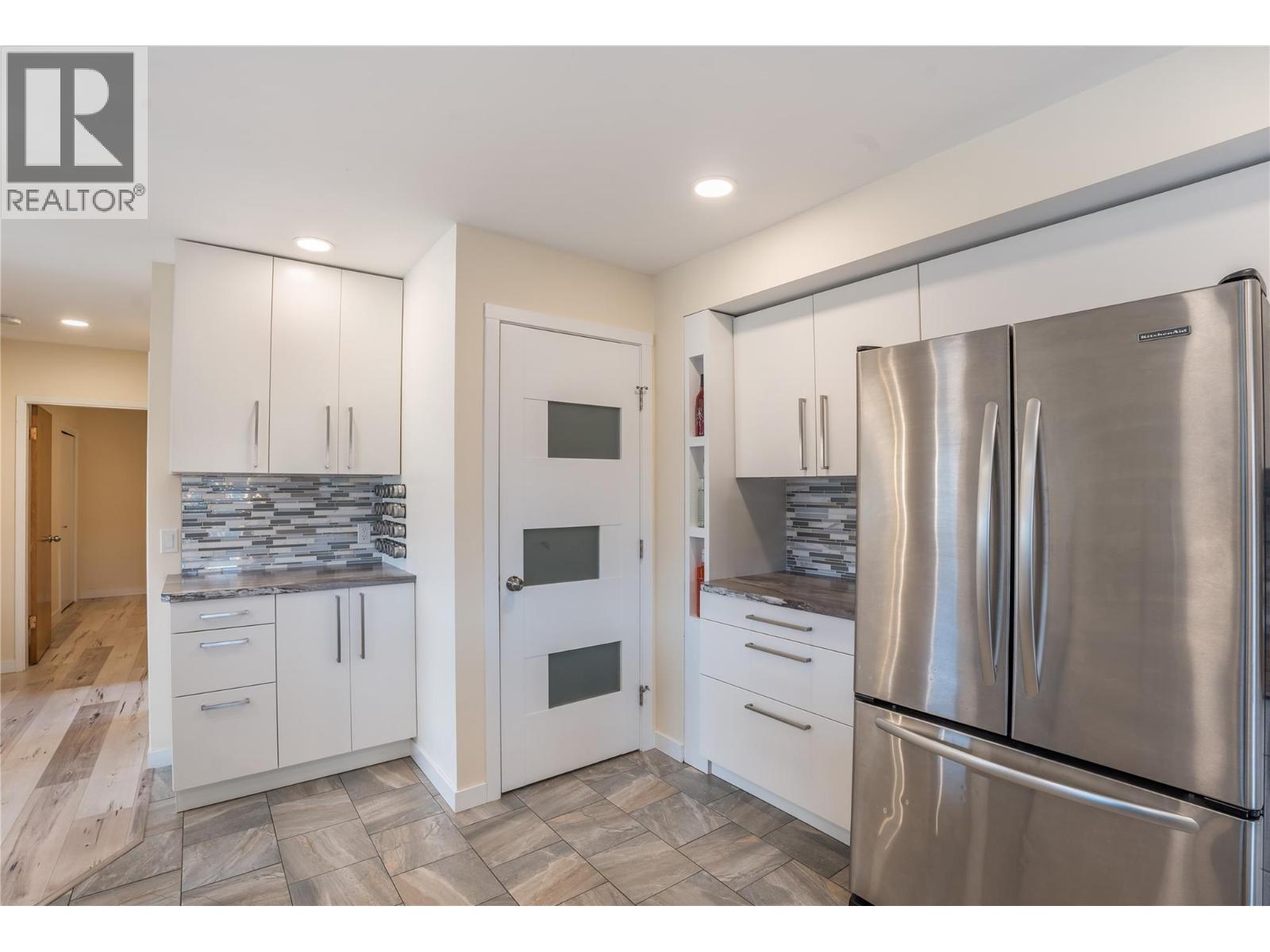 5010 Croil Avenue, Summerland, British Columbia  V0H 1Z9 - Photo 12 - 10374795