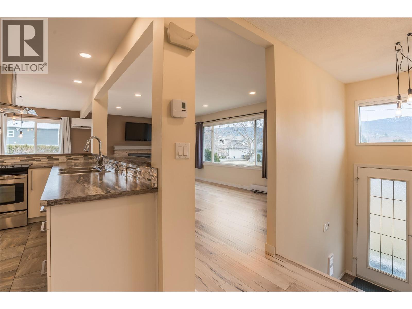 5010 Croil Avenue, Summerland, British Columbia  V0H 1Z9 - Photo 19 - 10374795