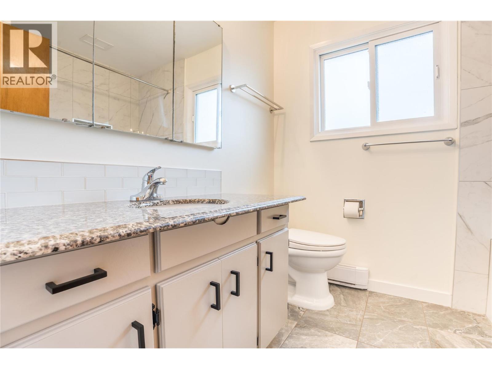 5010 Croil Avenue, Summerland, British Columbia  V0H 1Z9 - Photo 21 - 10374795