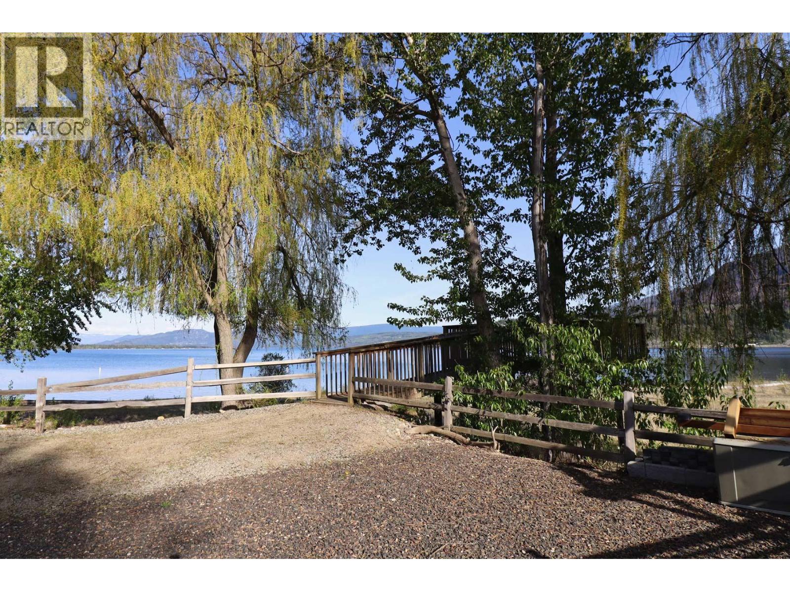 70 Cottonwood Drive, Lee Creek, British Columbia  V0E 1M4 - Photo 54 - 10374299
