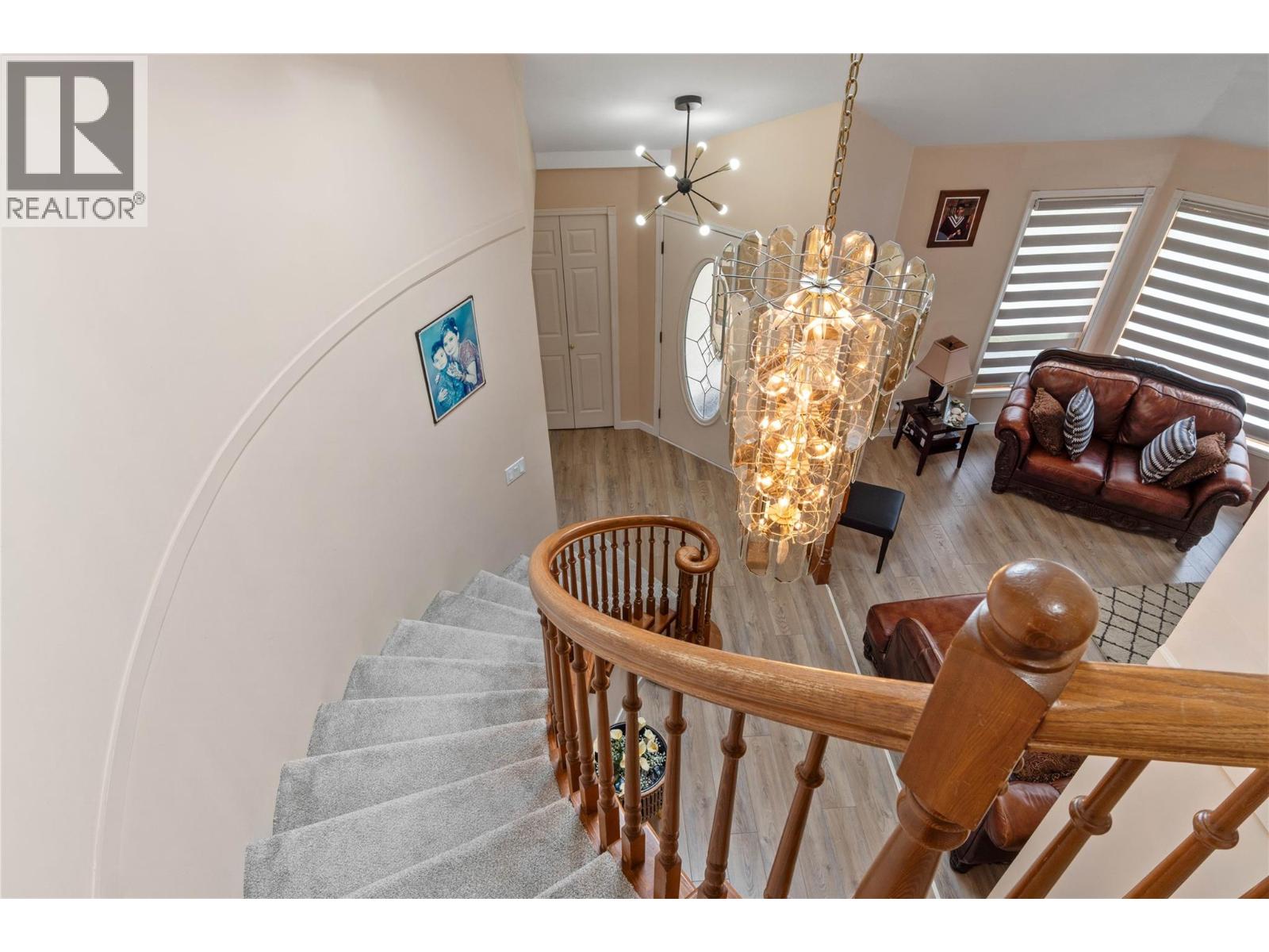 864 Nicolani Drive, Kamloops, British Columbia  V2B 5B3 - Photo 32 - 10374904