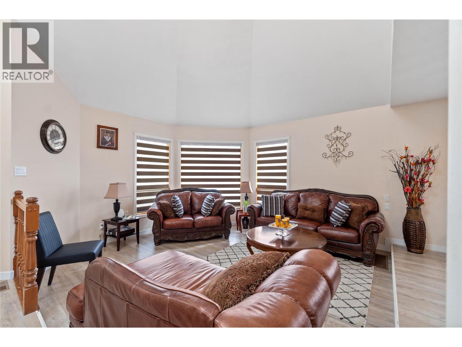 864 Nicolani Drive, Kamloops, British Columbia  V2B 5B3 - Photo 34 - 10374904
