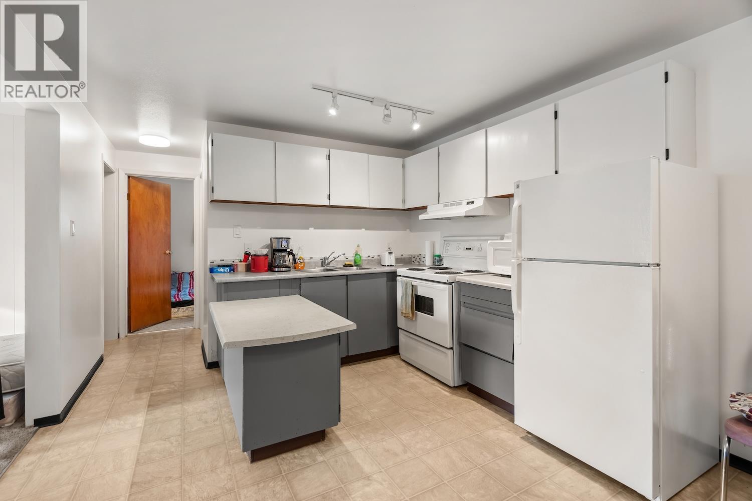 152 Spruce Avenue Unit# 203, Sparwood, British Columbia  V0B 2G1 - Photo 5 - 10374827