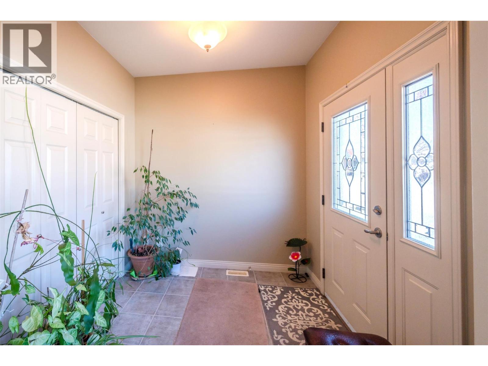 6679 Oxbow Crescent, Oliver, British Columbia  V0H 1T4 - Photo 11 - 10374718