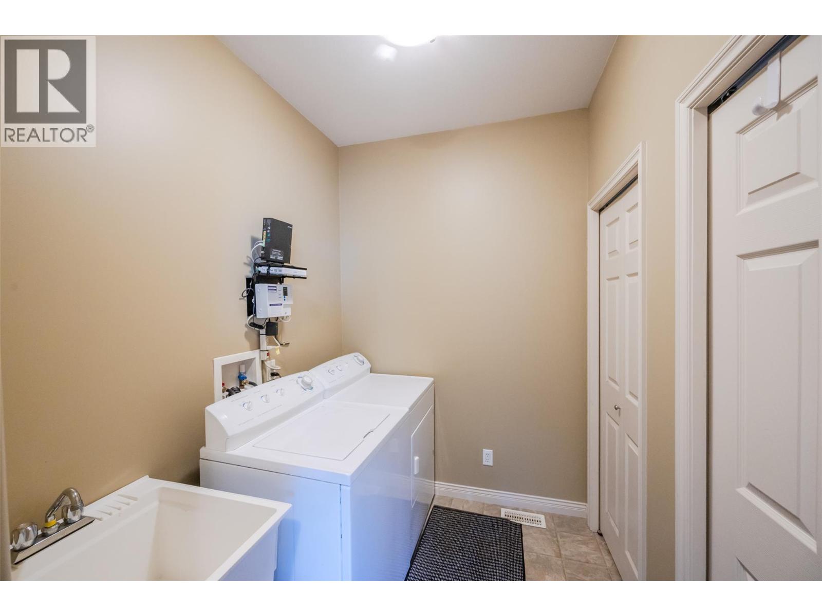 6679 Oxbow Crescent, Oliver, British Columbia  V0H 1T4 - Photo 32 - 10374718