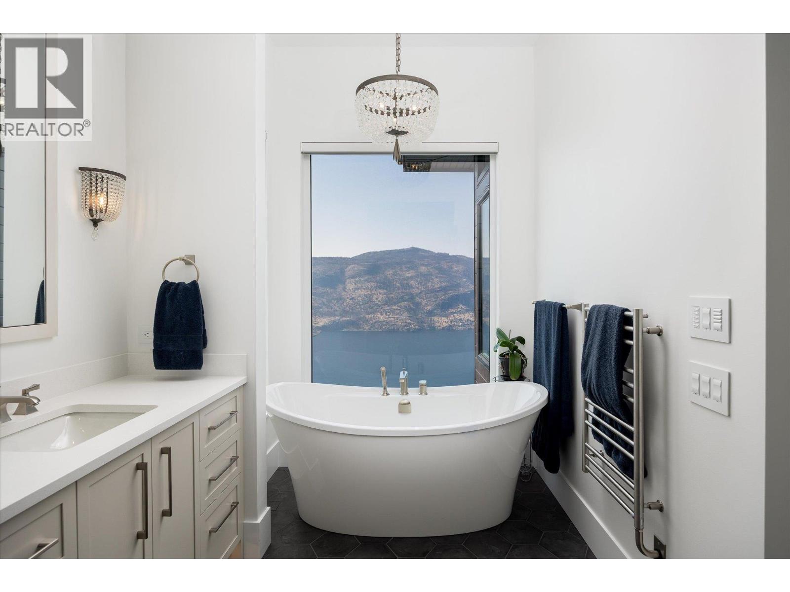 142 Red Sky Court, Kelowna, British Columbia  V1V 3G4 - Photo 27 - 10374867