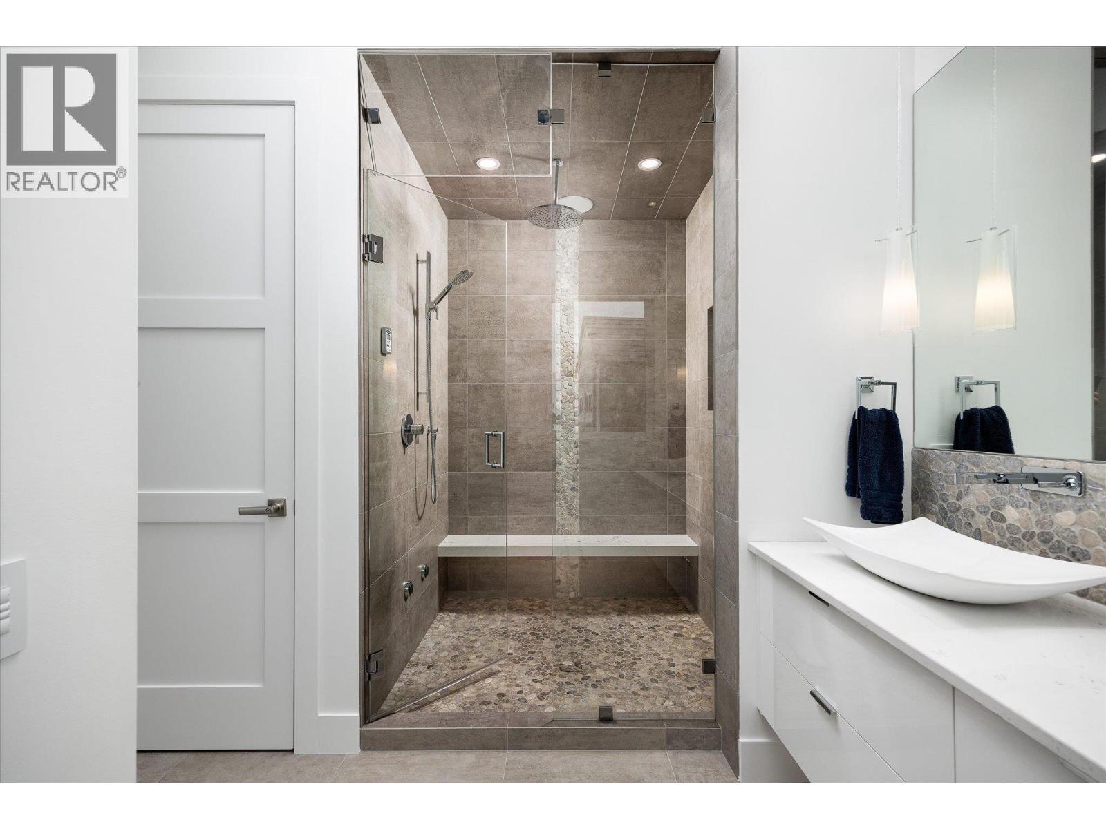 142 Red Sky Court, Kelowna, British Columbia  V1V 3G4 - Photo 36 - 10374867