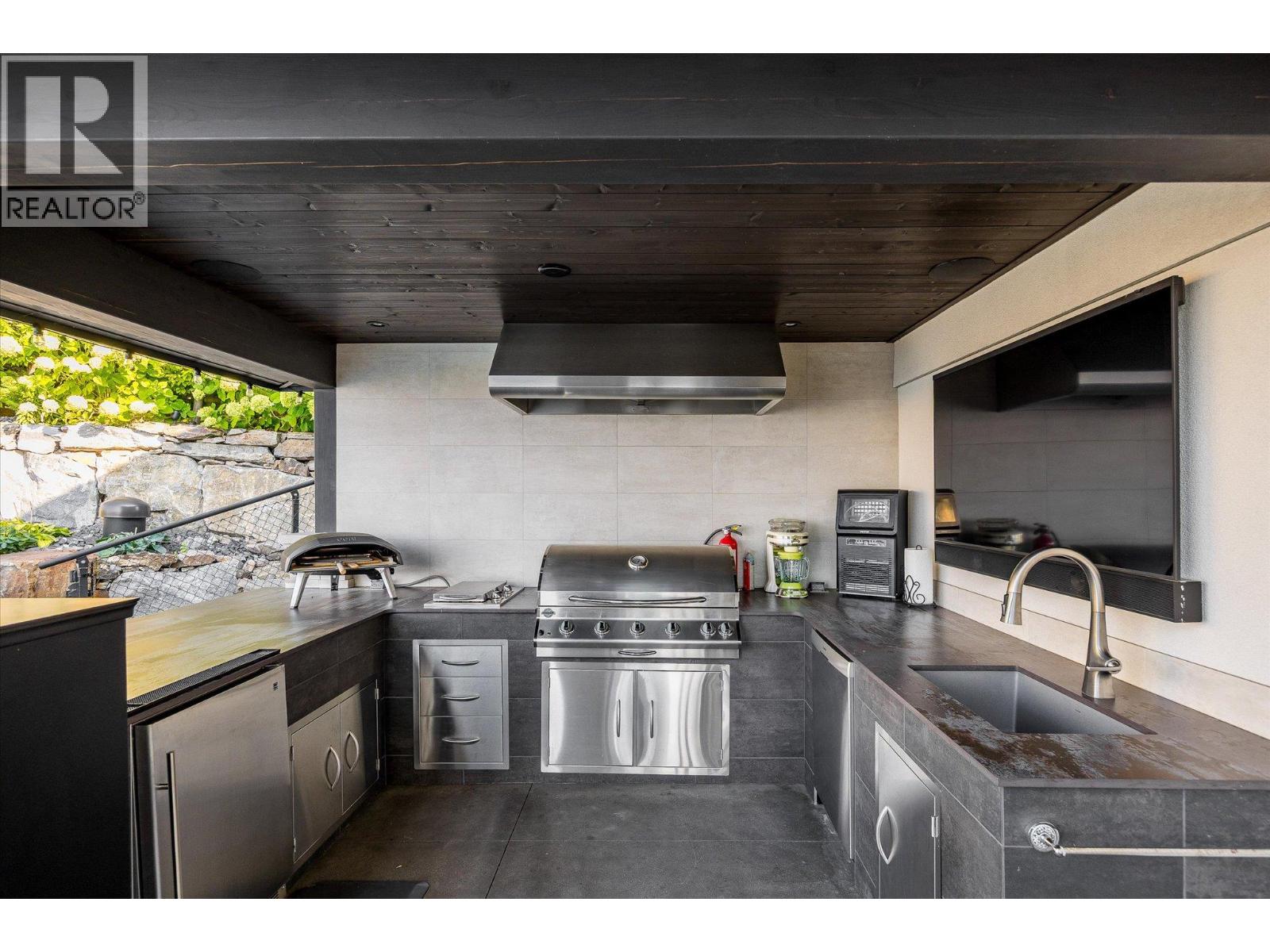 142 Red Sky Court, Kelowna, British Columbia  V1V 3G4 - Photo 53 - 10374867