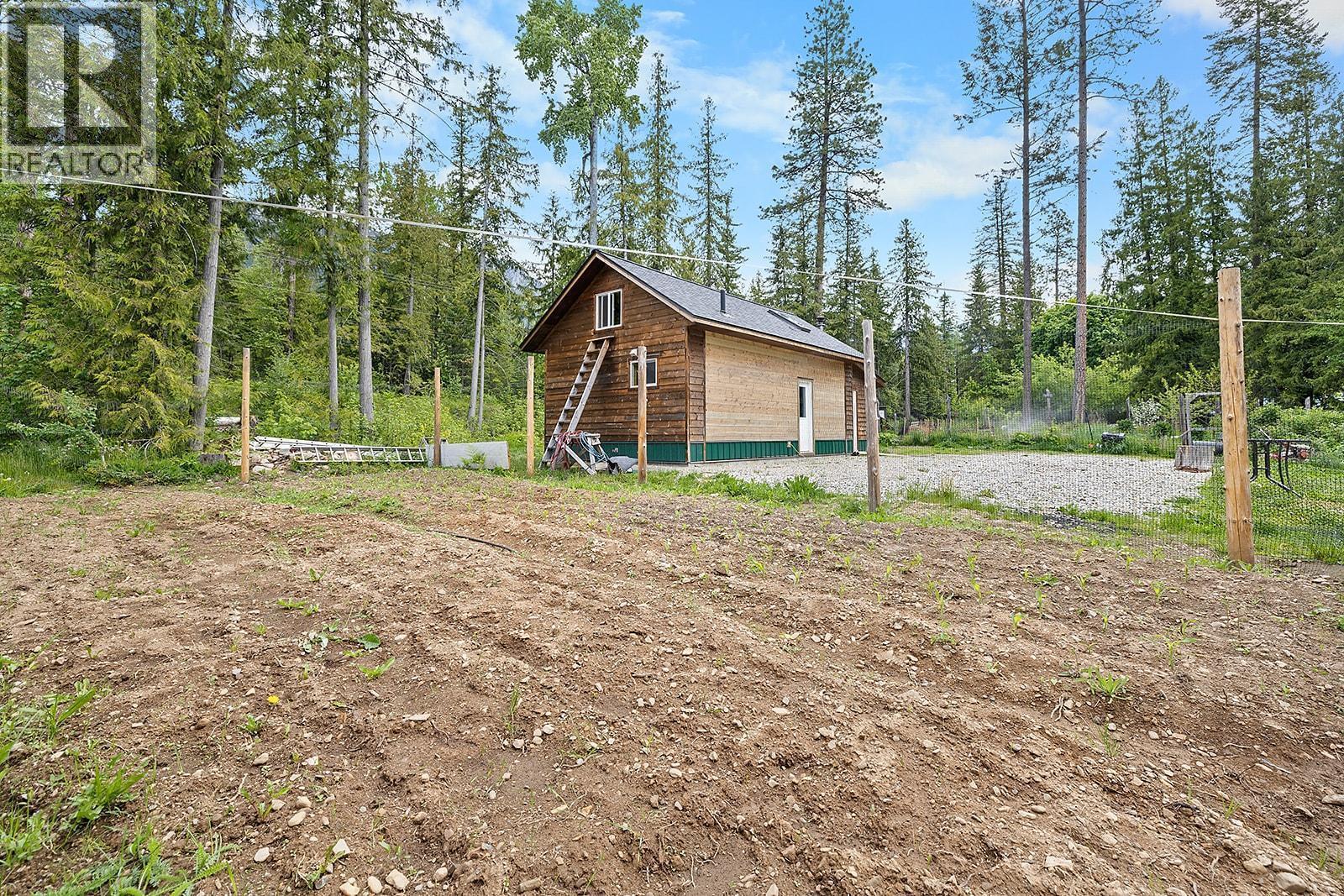 16317 Bowe Road, Crawford Bay, British Columbia  V0B 1E0 - Photo 30 - 10374938
