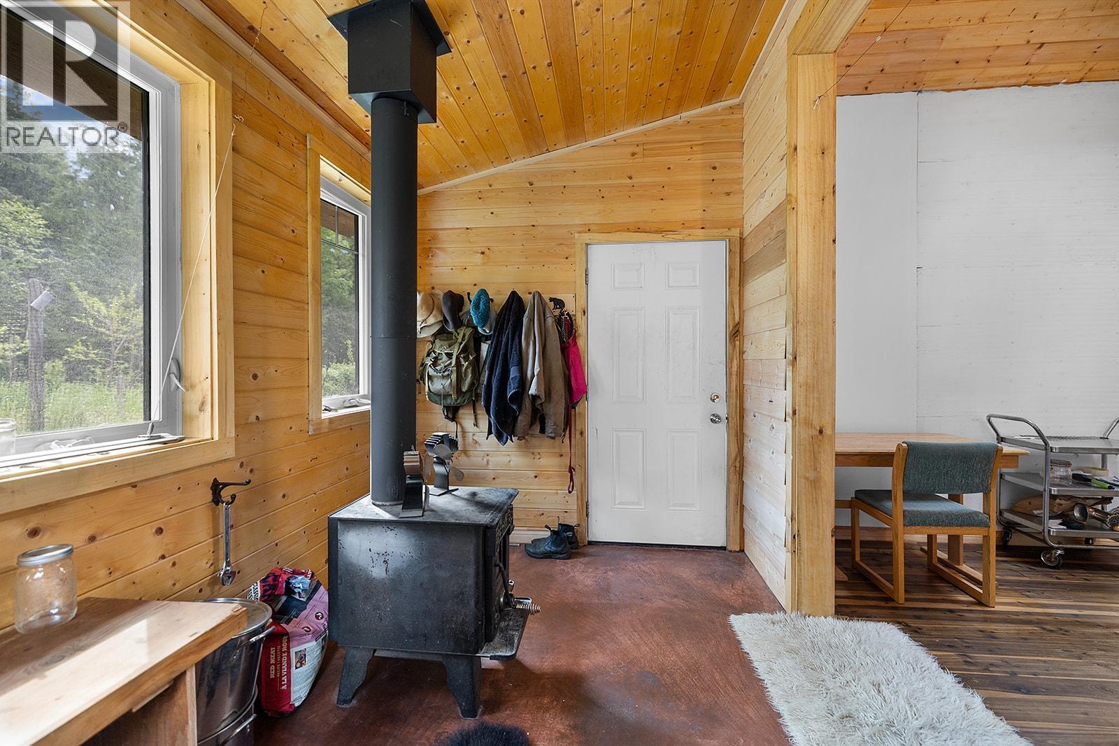 16317 Bowe Road, Crawford Bay, British Columbia  V0B 1E0 - Photo 9 - 10374938