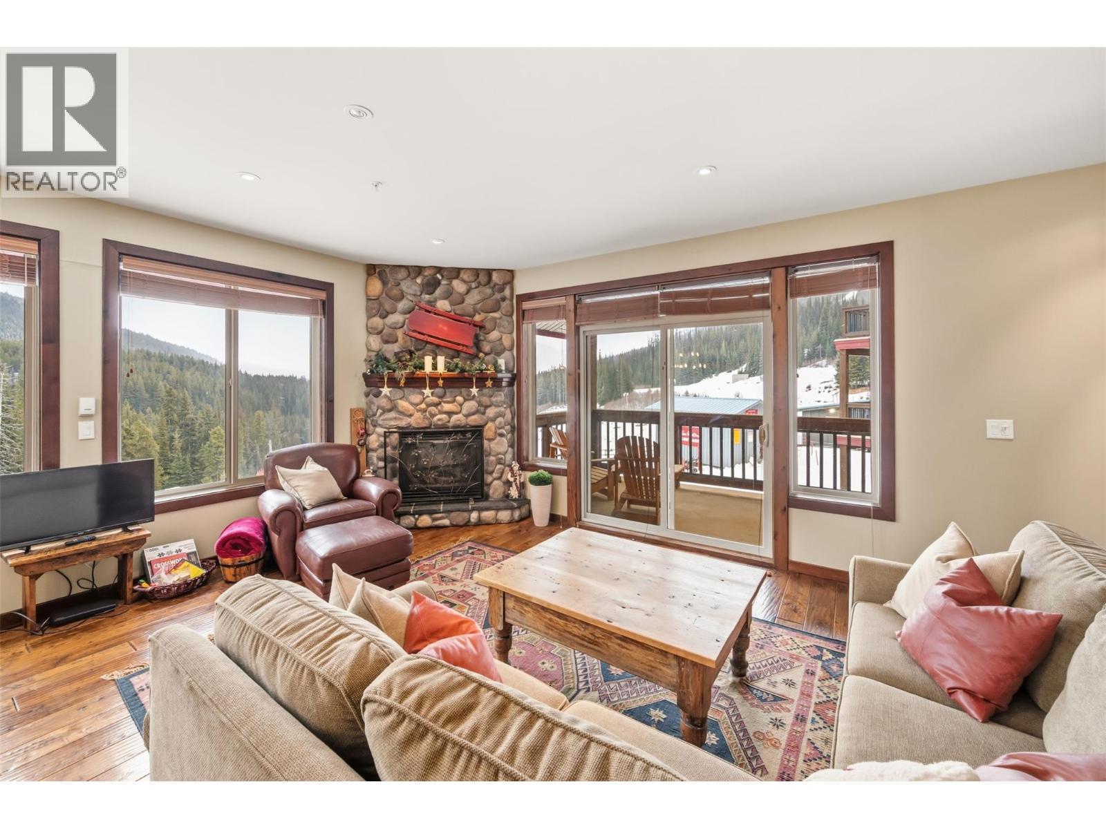 360 STRAYHORSE Road Unit# 31, apex mountain, British Columbia
