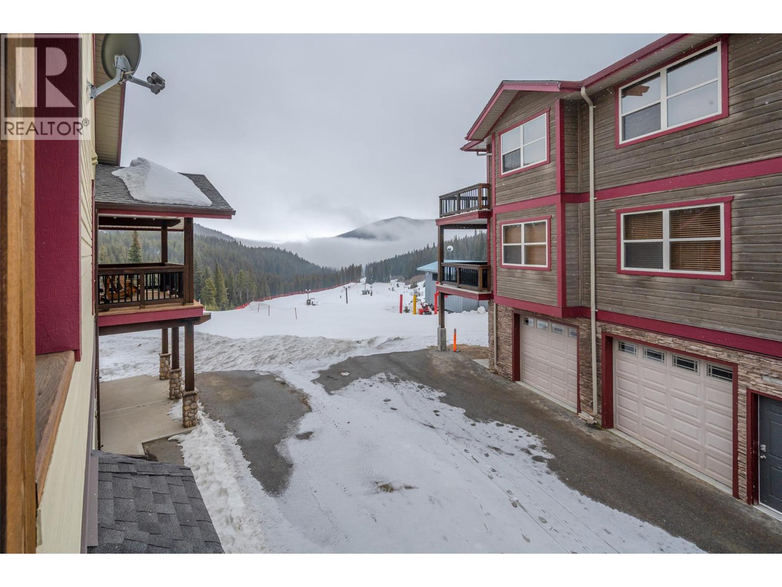 360 Strayhorse Road Unit# 31, Apex Mountain, British Columbia  V2A 0E2 - Photo 27 - 10374502