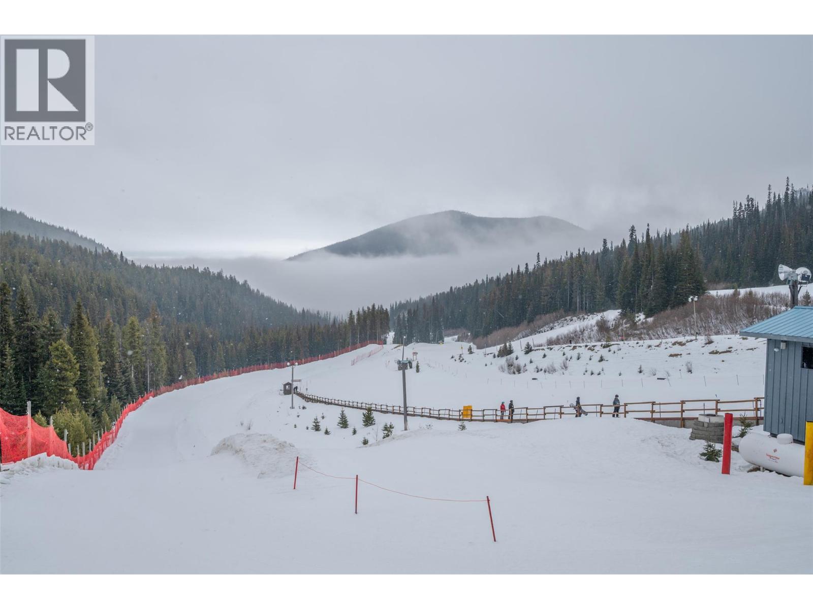 360 Strayhorse Road Unit# 31, Apex Mountain, British Columbia  V2A 0E2 - Photo 34 - 10374502