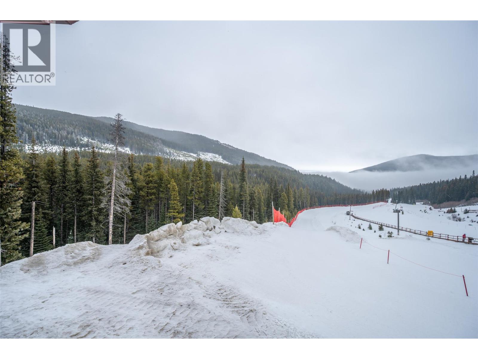360 Strayhorse Road Unit# 31, Apex Mountain, British Columbia  V2A 0E2 - Photo 35 - 10374502