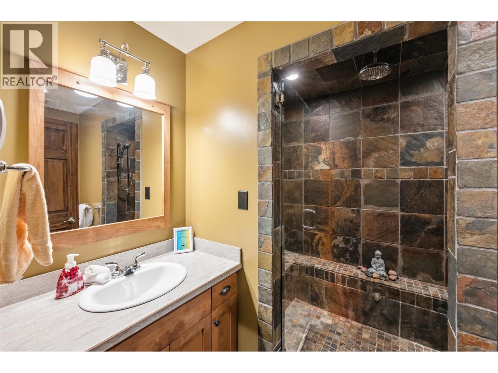 360 Strayhorse Road Unit# 31, Apex Mountain, British Columbia  V2A 0E2 - Photo 40 - 10374502