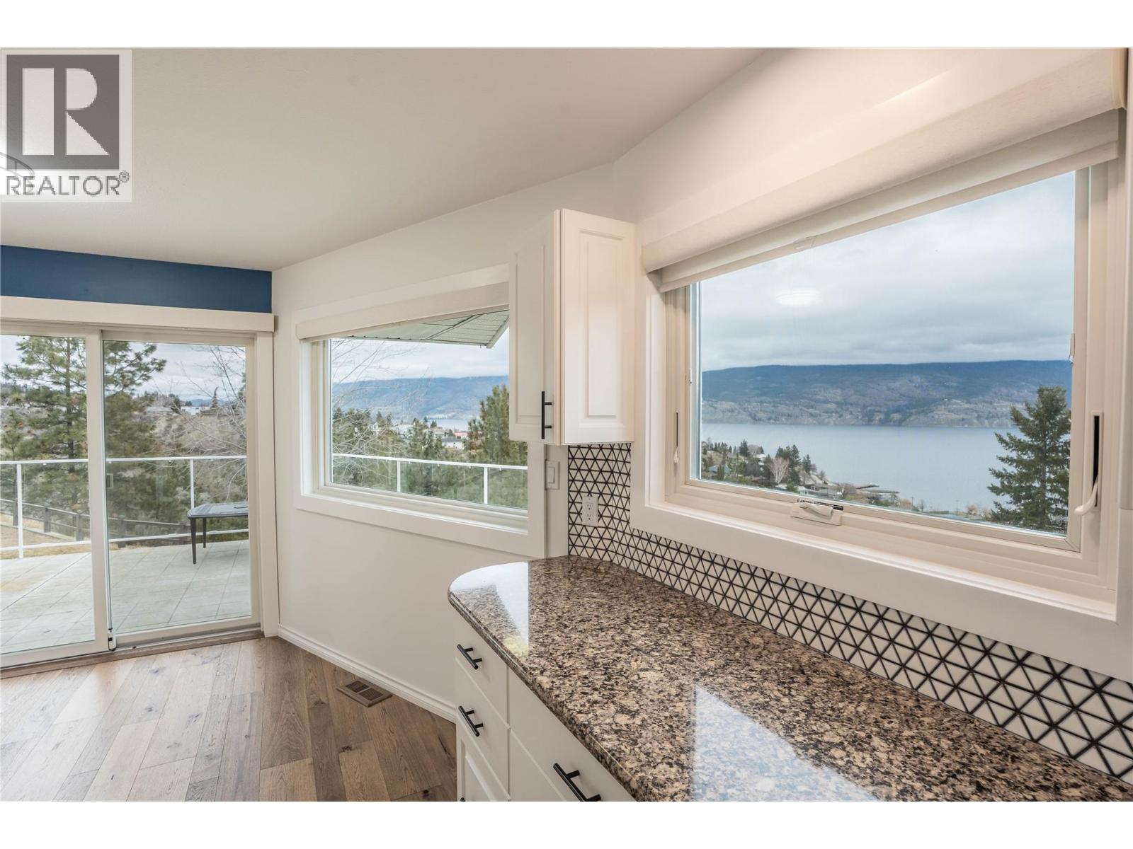 6318 Faircrest Street, Summerland, British Columbia  V0H 1Z4 - Photo 10 - 10374498