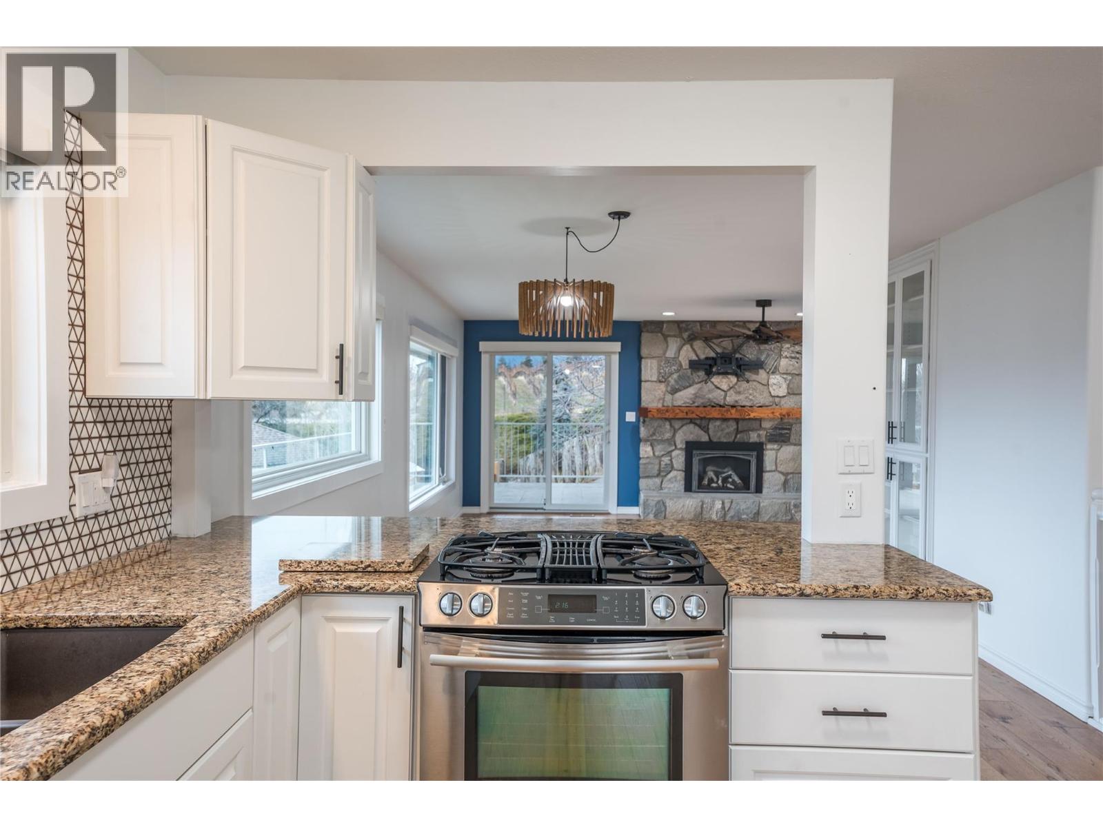 6318 Faircrest Street, Summerland, British Columbia  V0H 1Z4 - Photo 14 - 10374498