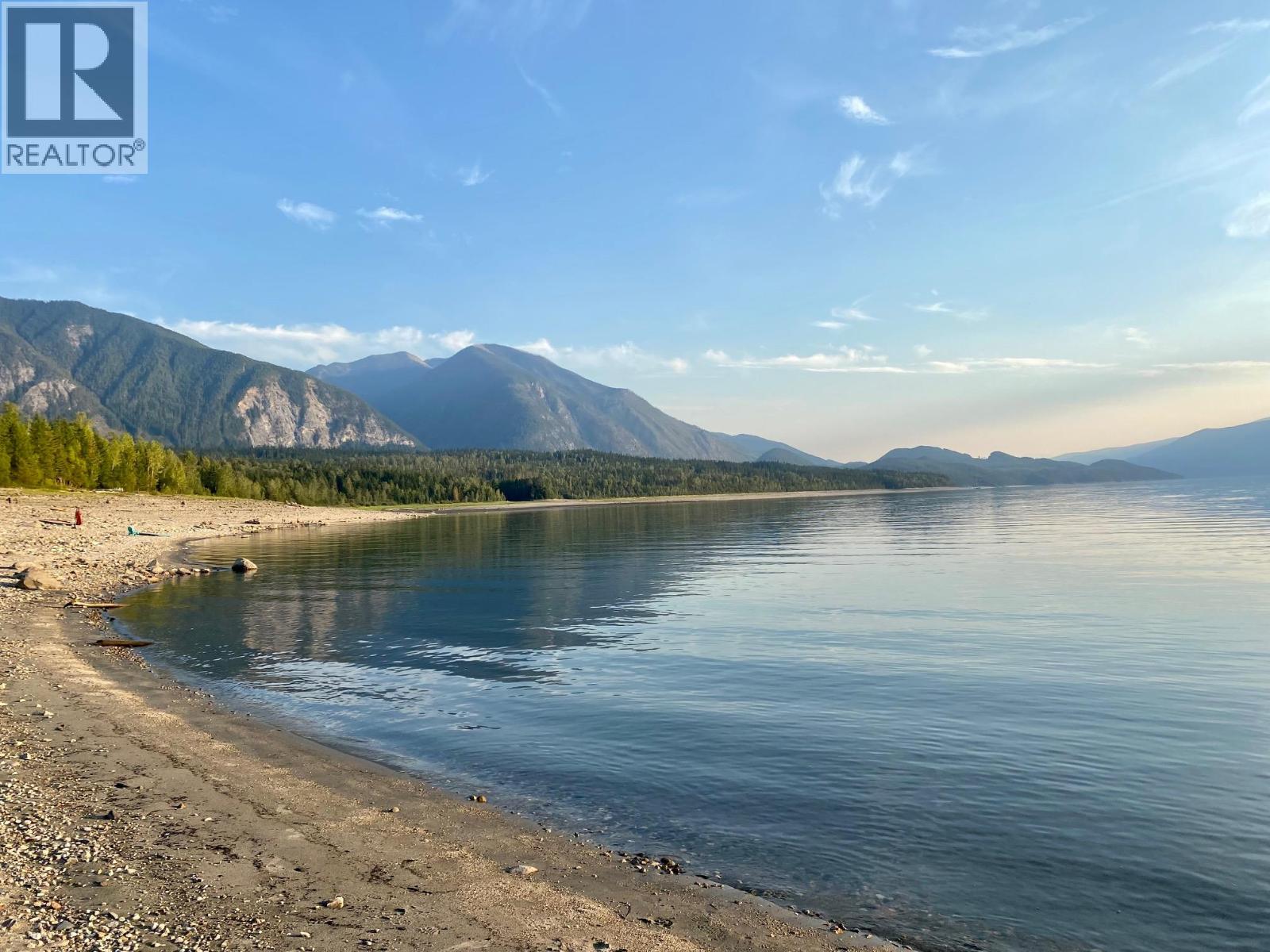 424 GALENA SHORES Drive, galena bay, British Columbia
