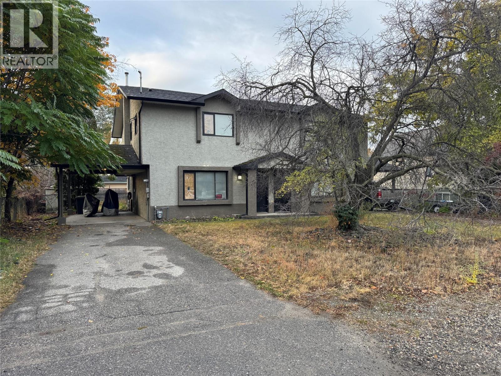 1033 / 1035 Laurier Avenue, Kelowna, British Columbia  V1Y 6B2 - Photo 3 - 10374505
