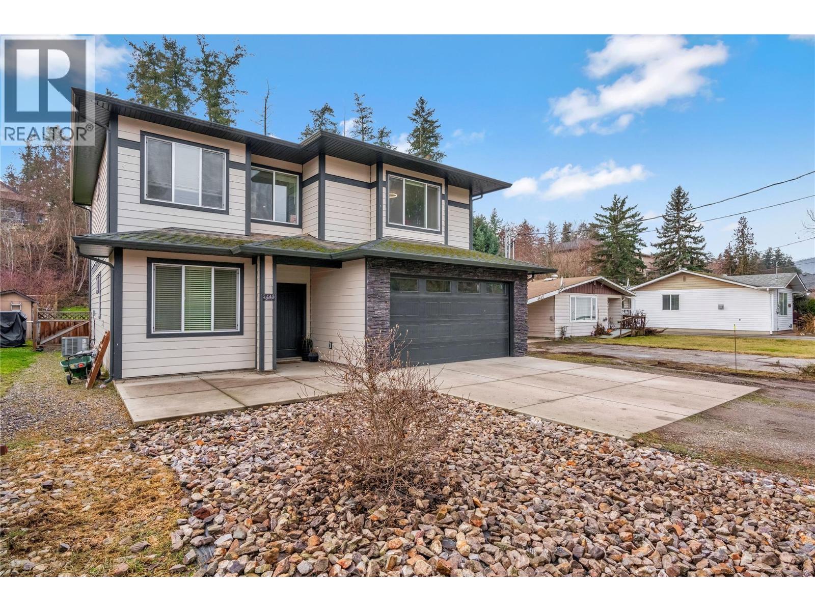 3445 Jackson Avenue, armstrong, British Columbia