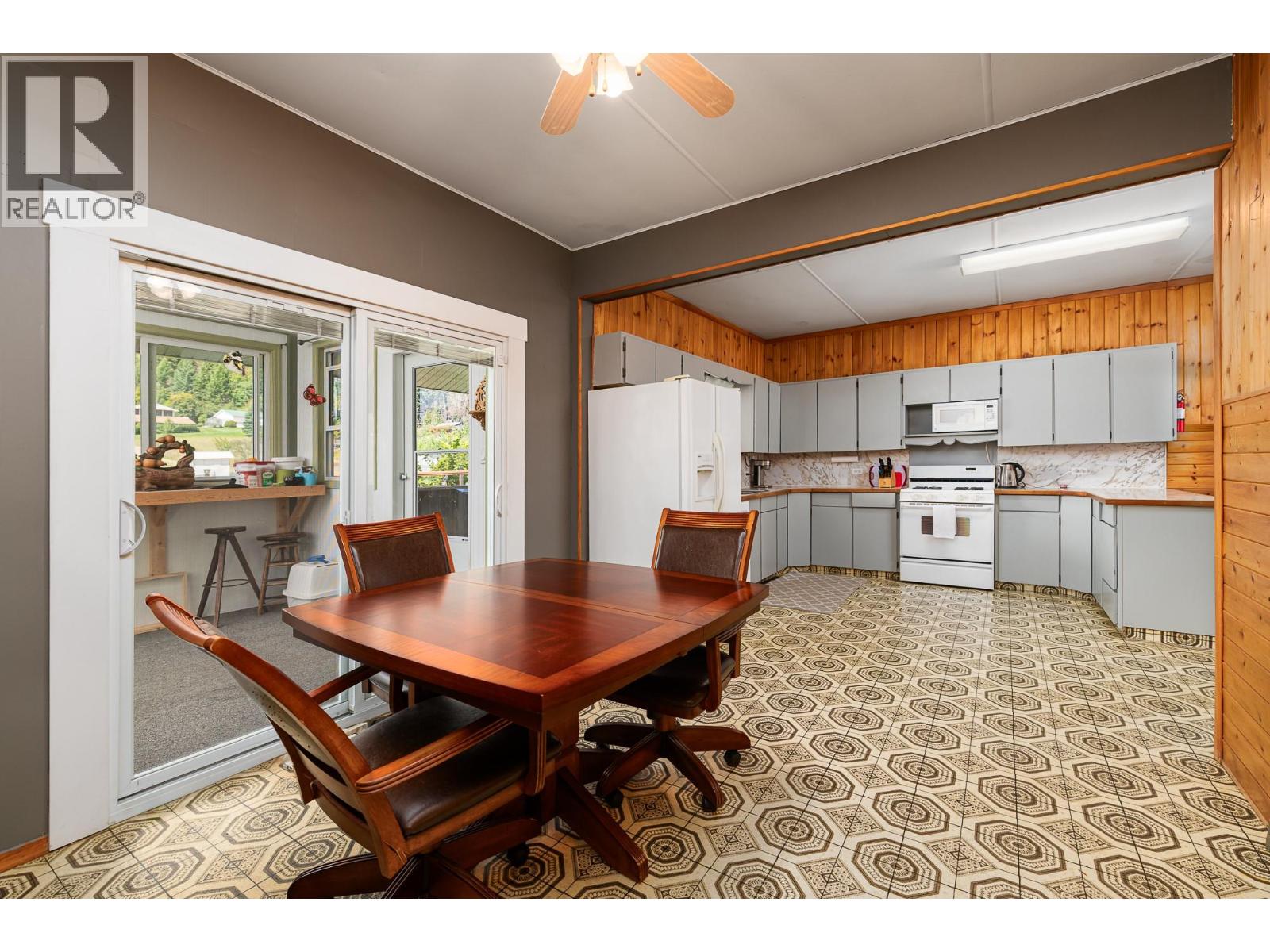 5315 Cory Road, Wynndel, British Columbia  V0B 2N1 - Photo 10 - 10374955