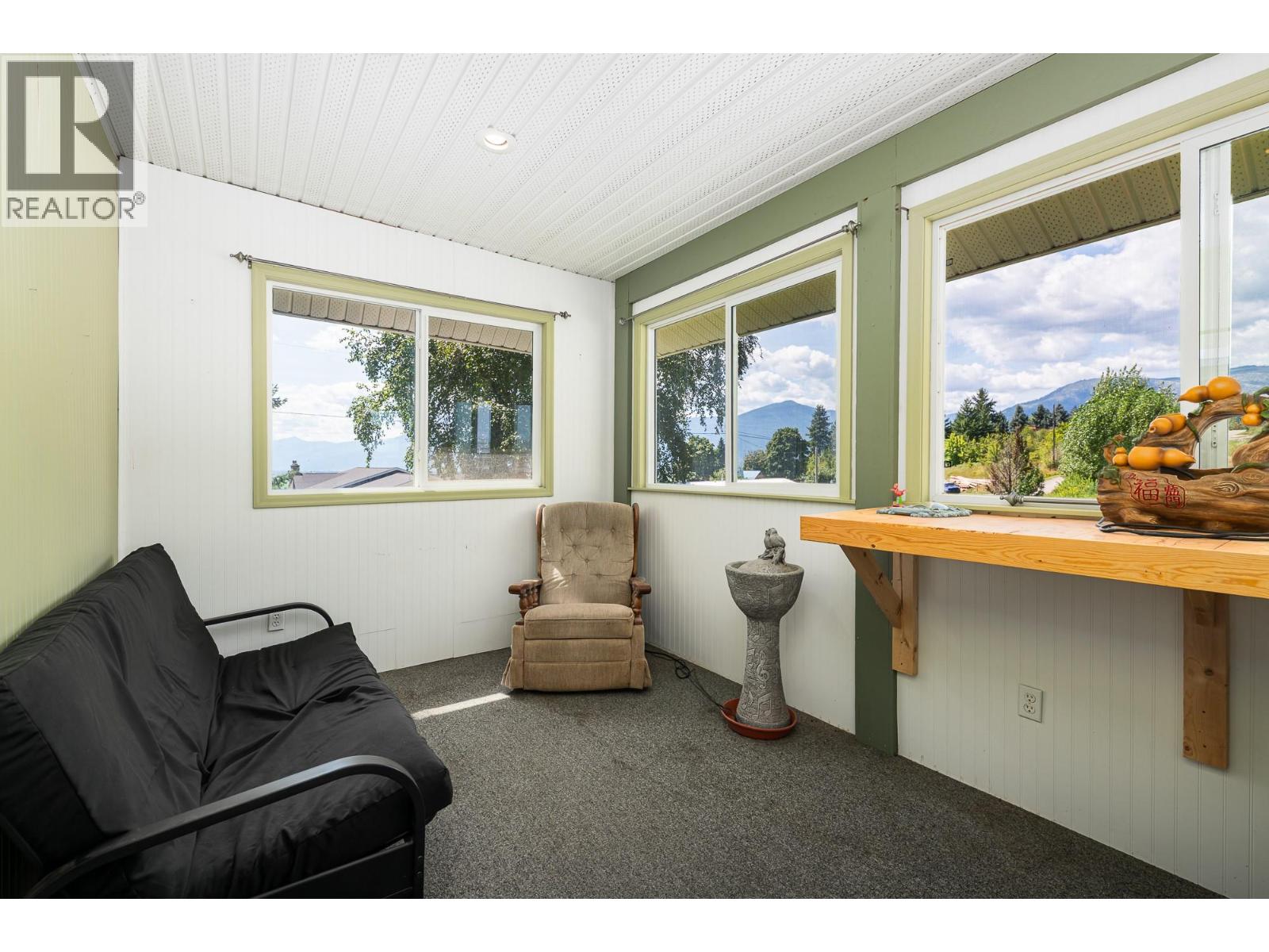 5315 Cory Road, Wynndel, British Columbia  V0B 2N1 - Photo 11 - 10374955